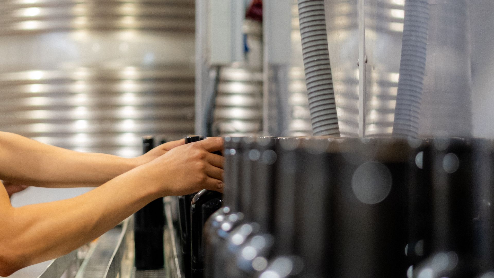 Proceso de embotellado en Sa Cabana